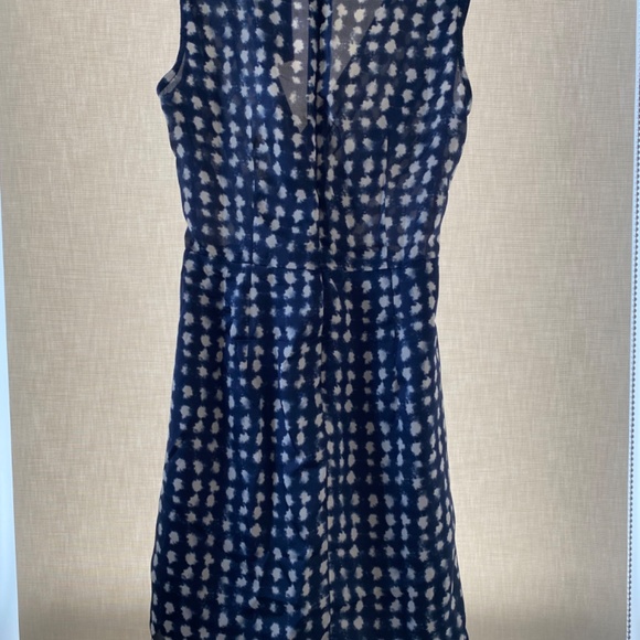 Blue and white wrap detail dress - Picture 3 of 4